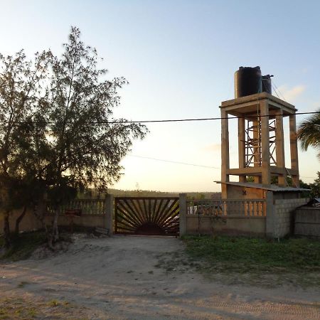 מלון Praia do Tofo Casa Camaleao Gekko Cottadge מראה חיצוני תמונה